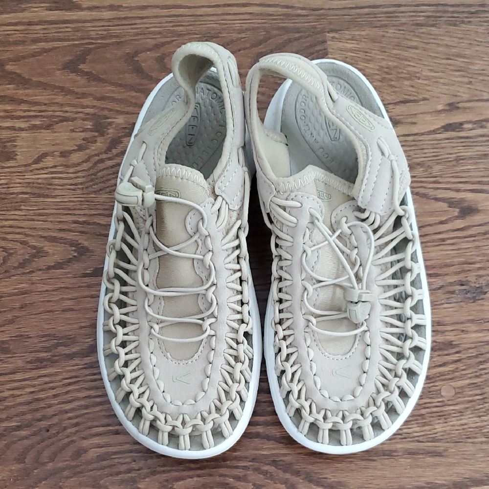 KEEN, Uneek Astoria Sandal Sz 6.5